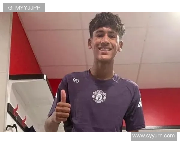 全球足球球星最年轻出道记录榜单揭秘 不容错过的天才少年们